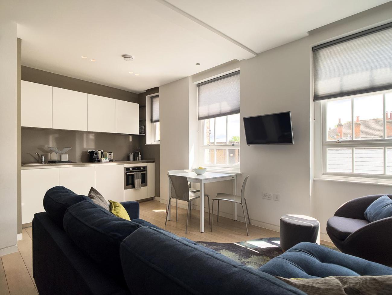 Mirabilis Apartments, Wells Court Londen Buitenkant foto